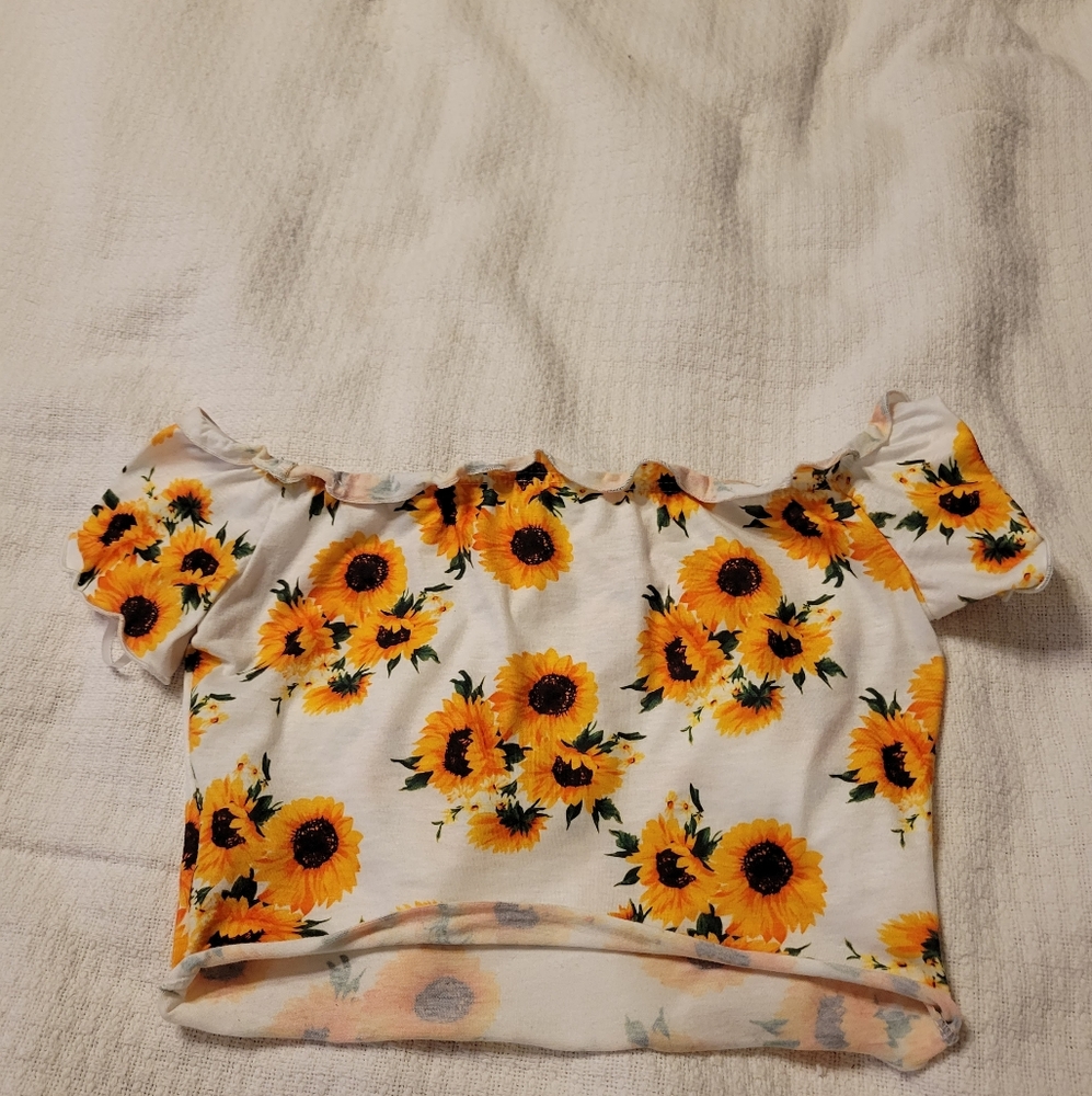 SHEIN CROPPED PRINTED TEE